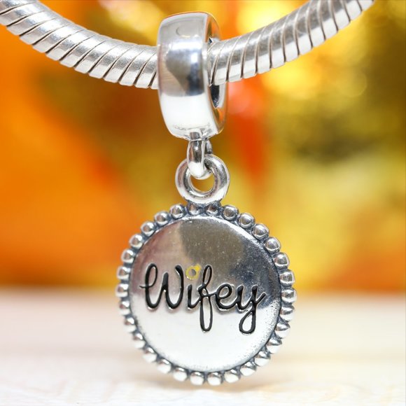 Pandora Wifey Charm ENG791169_33 - Picture 1 of 2